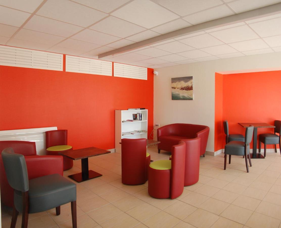 Gite Du Haut Cantal - Appartements Meubles Avec Kitchenette Et Chambres Sans Kitchenette Condat  Luaran gambar