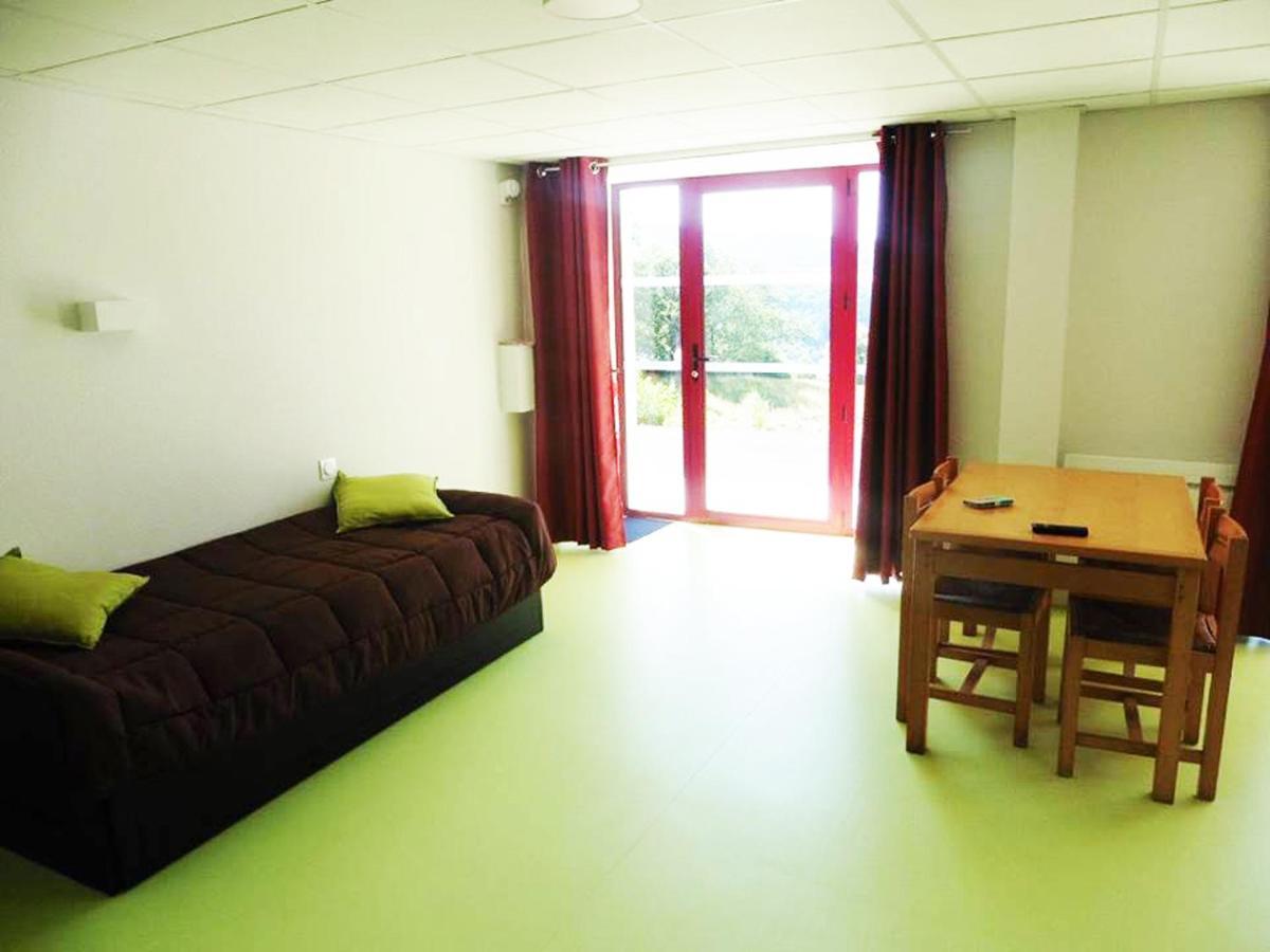 Gite Du Haut Cantal - Appartements Meubles Avec Kitchenette Et Chambres Sans Kitchenette Condat  Luaran gambar