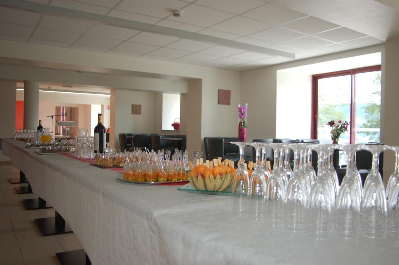 Gite Du Haut Cantal - Appartements Meubles Avec Kitchenette Et Chambres Sans Kitchenette Condat  Luaran gambar